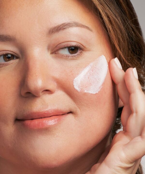 Sheer Hydration SPF 40 - Bild 2